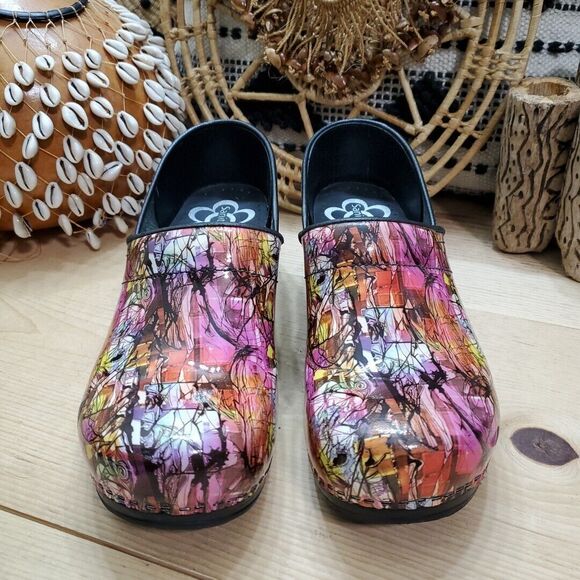 Sanita Womens 11-11.5/41 Professional Slip On Clogs Nurse Artistic Art Wear Boho - Picture 2 of 12